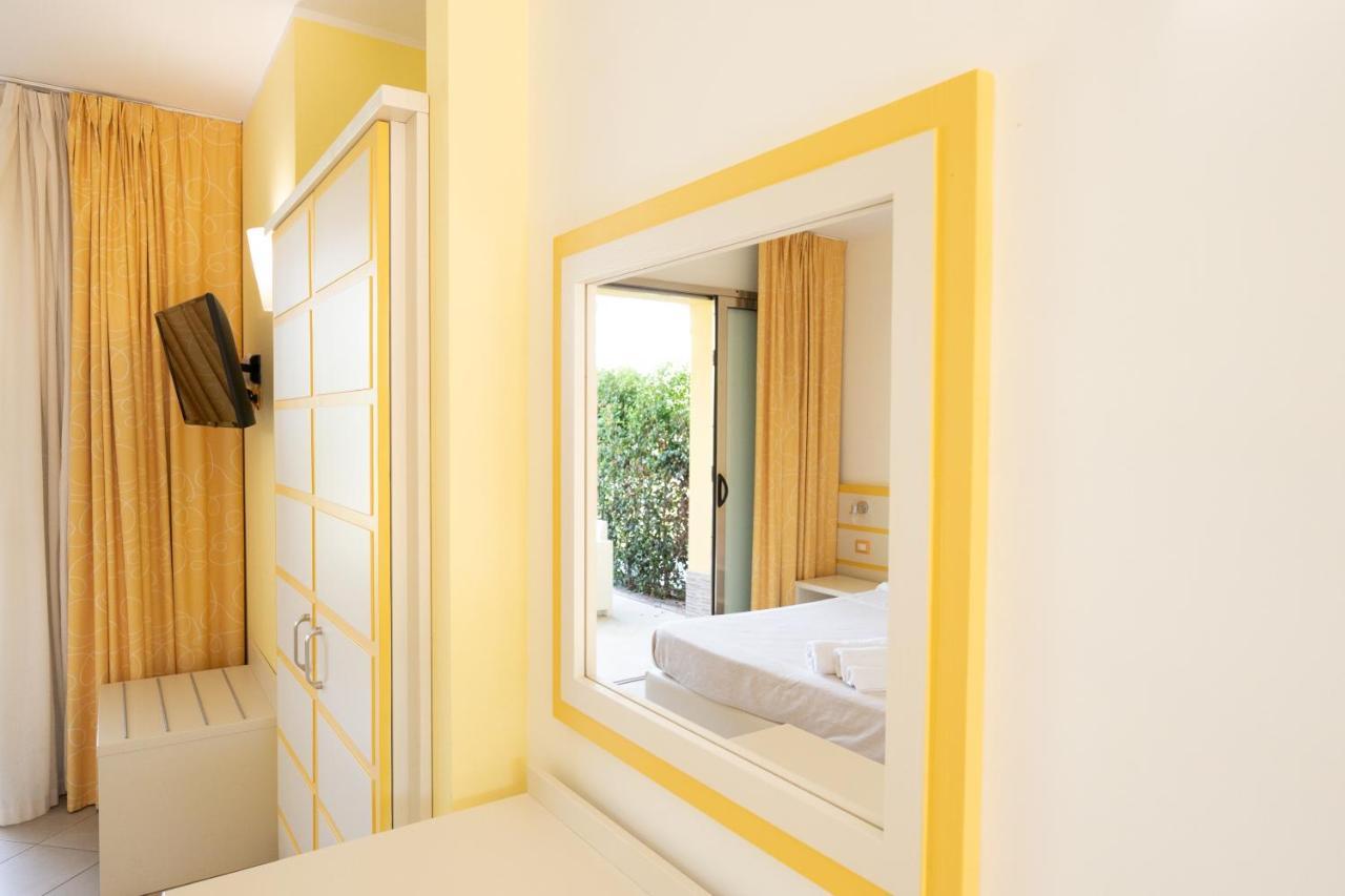 Hotel Baia Di Trainiti Vibo Valentia Esterno foto