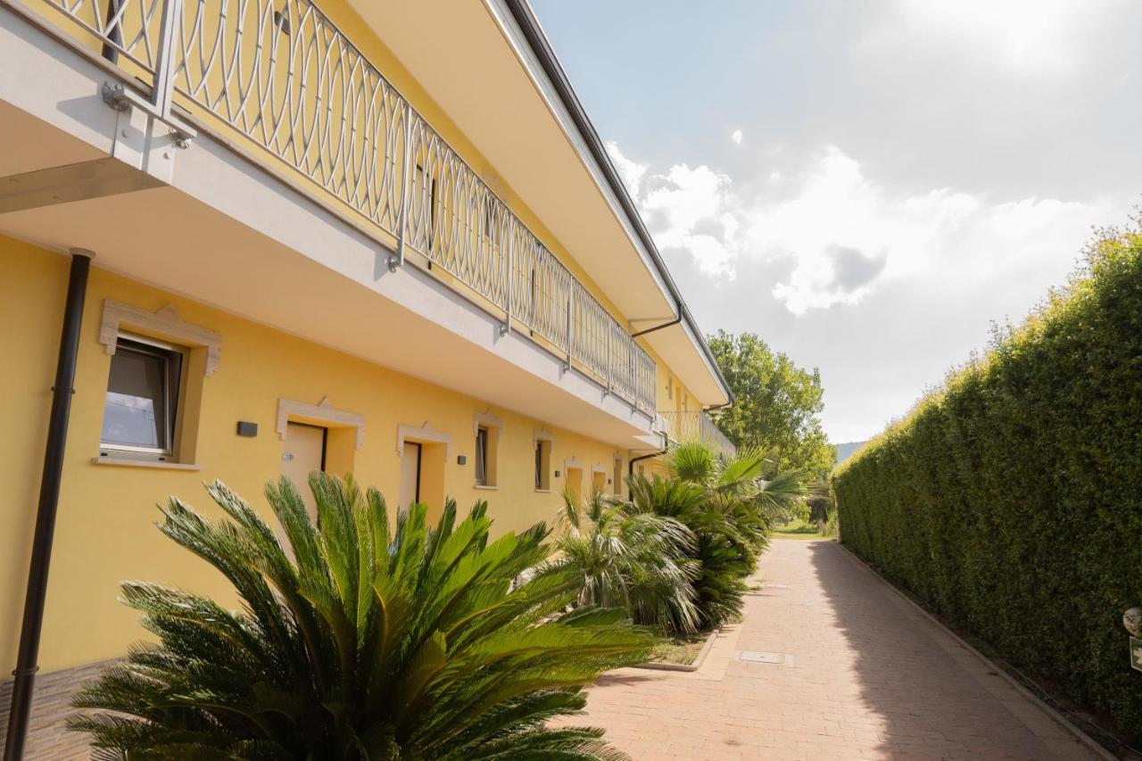 Hotel Baia Di Trainiti Vibo Valentia Esterno foto