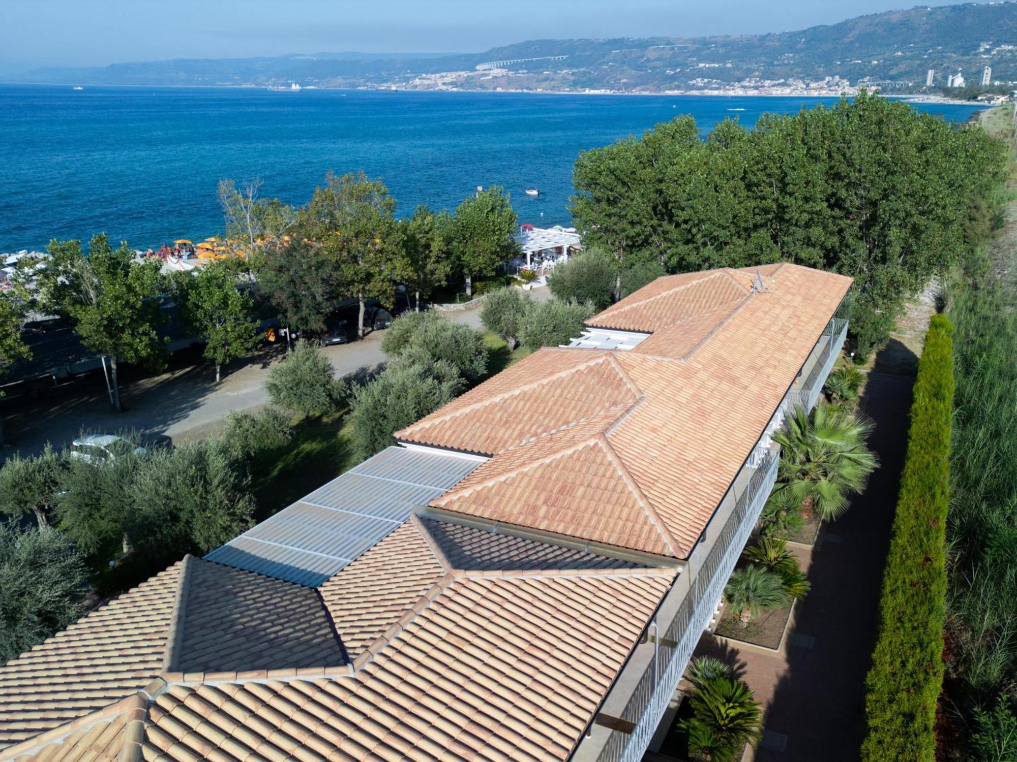 Hotel Baia Di Trainiti Vibo Valentia Esterno foto