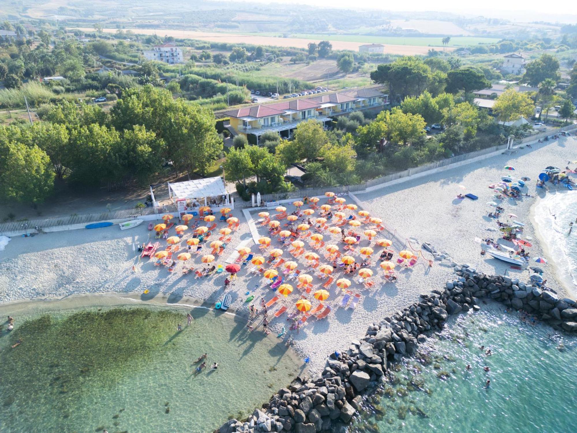 Hotel Baia Di Trainiti Vibo Valentia Esterno foto