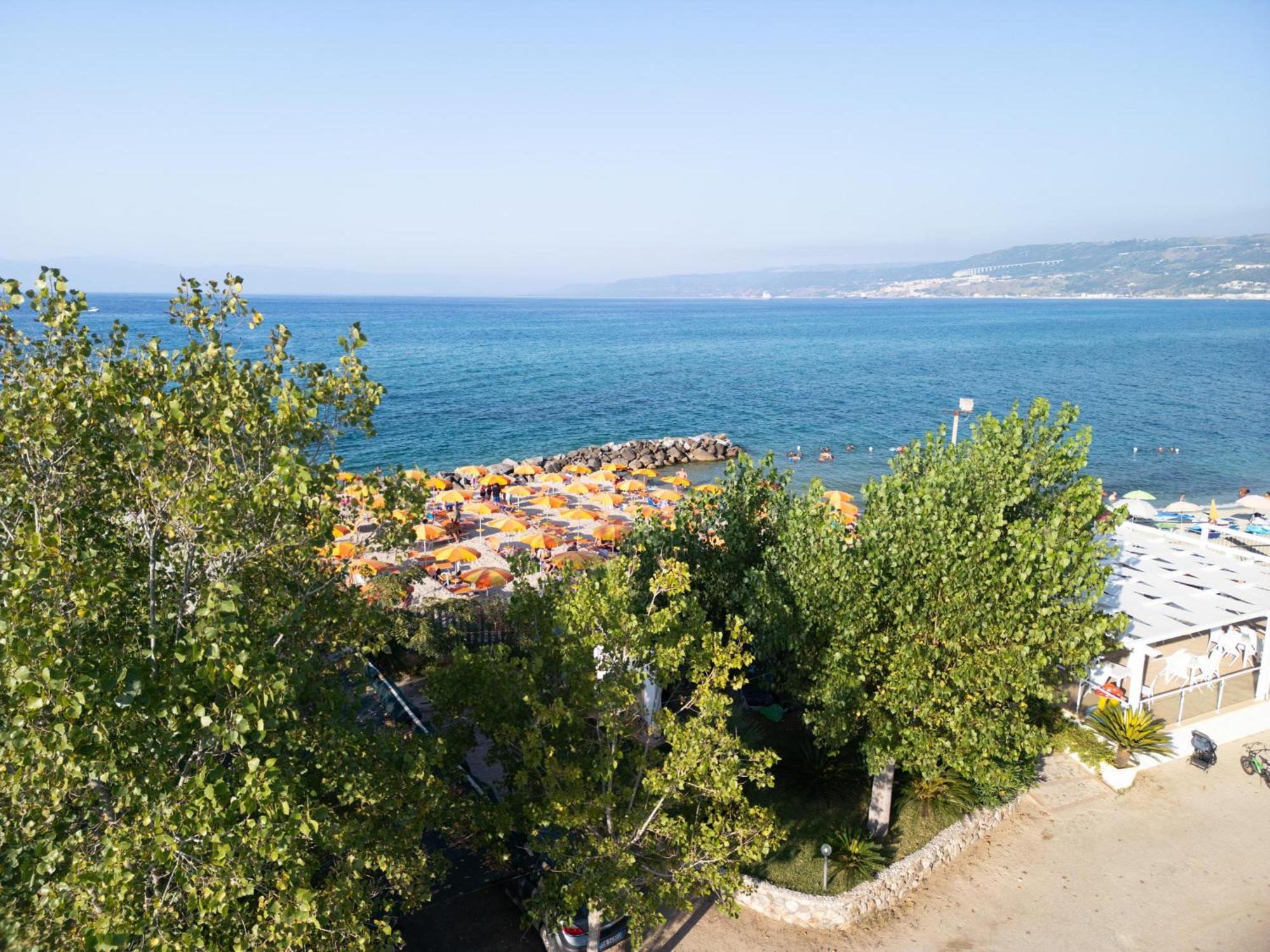 Hotel Baia Di Trainiti Vibo Valentia Esterno foto