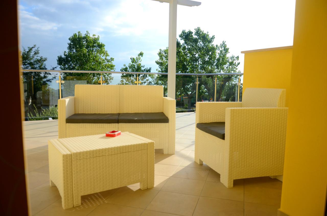 Hotel Baia Di Trainiti Vibo Valentia Esterno foto